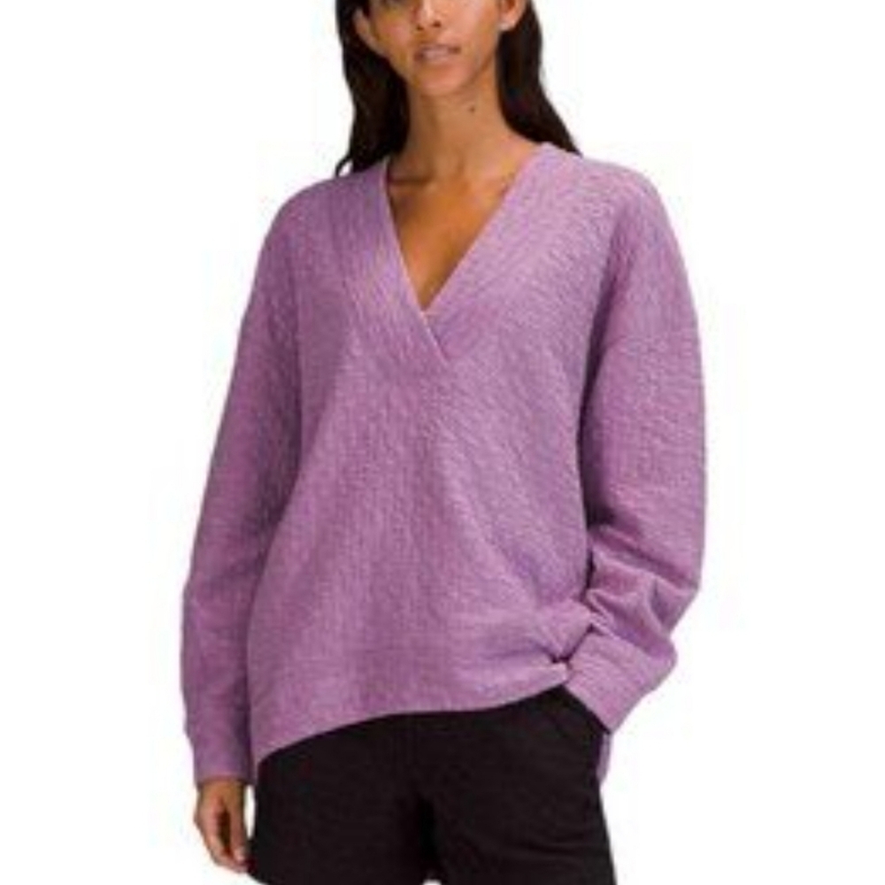 Lululemon textured Rippled V-Neck Pullover purple lilac lavender oversize size 8